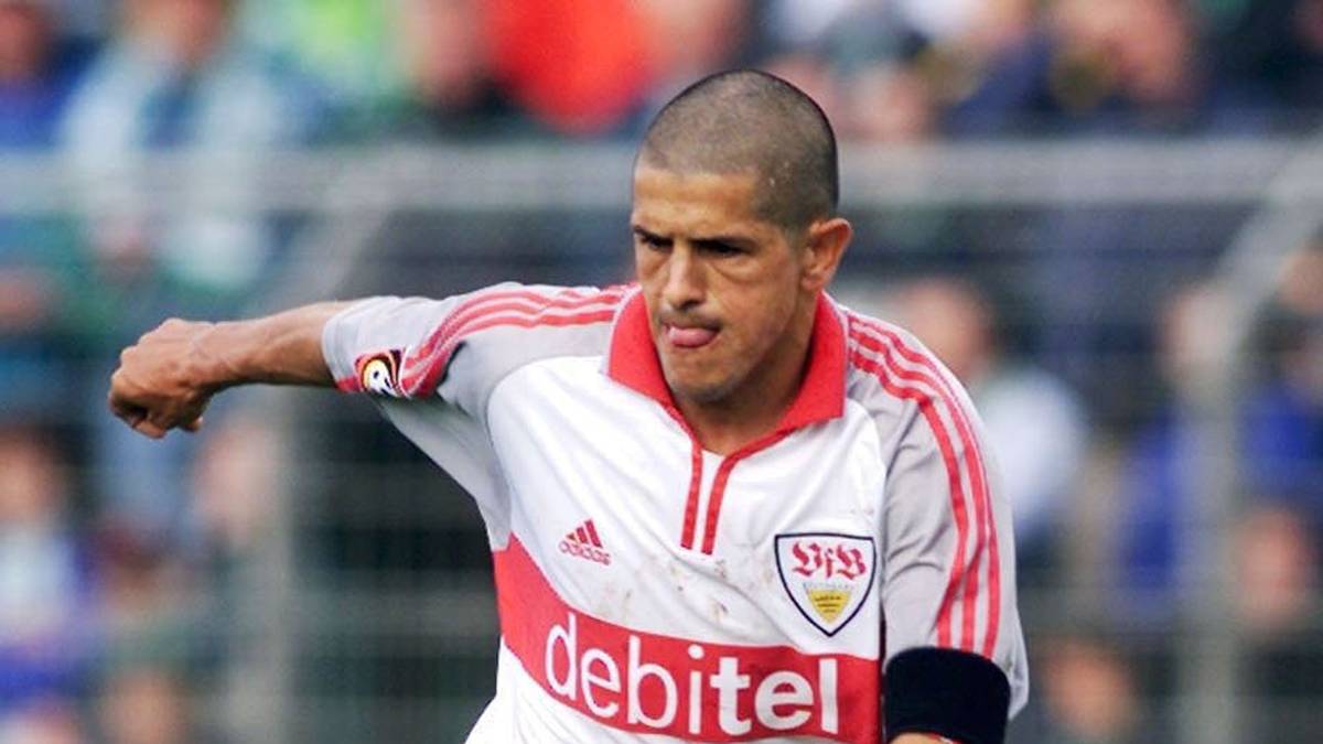 Der Stürmer konnte jedoch nie in Elbers Fußstapfen treten. Neun Treffer in 39 Liga-Spielen sprechen Bände. Zwei Jahre nach Adhemars Verpflichtung hatte man ein Einsehen und ließ ihn zurück in seine Heimat ziehen