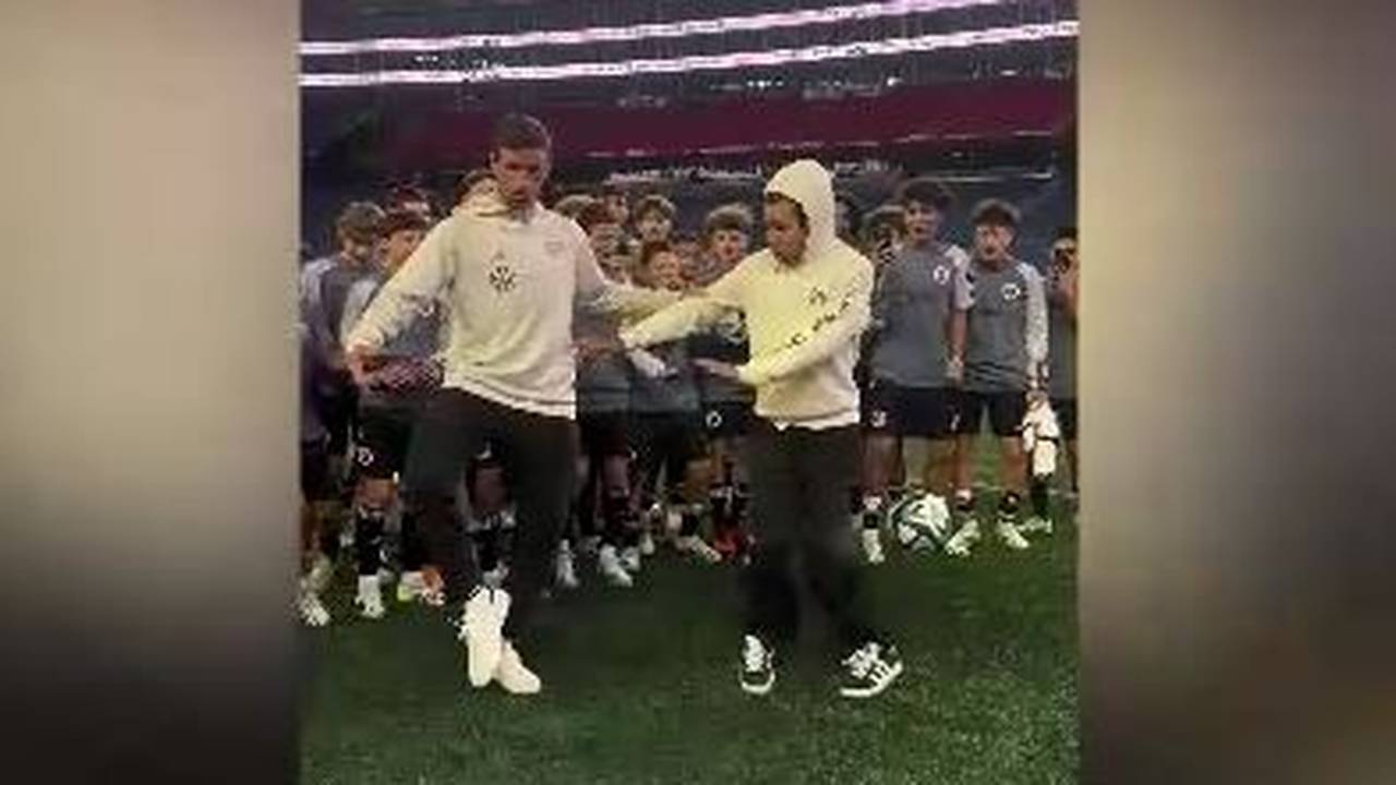 Mit Instagram-Star: Thomas Müllers Tanzmoves gehen im Netz viral