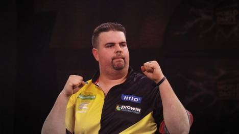 Gabriel "German Giant" Clemens ist trotz schwieriger Saison voller Vorfreude auf die WM. "Es ist mein Beruf" sagte der deutsche Dartsprofi bei SPORT1.