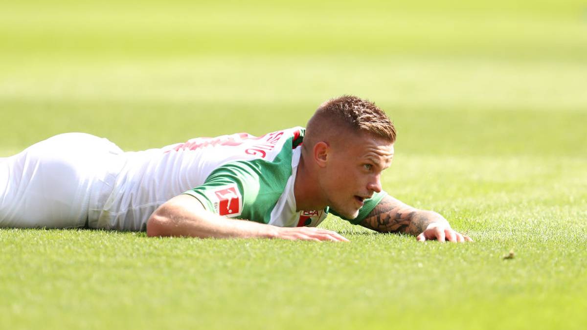Aber auch ohne den Innenverteidiger sieht Trainer Martin Schmidt seinen Kader gut aufgestellt. Als Kandidaten für einen Abgang gelten noch Philipp Max (Bild) und Michael Gregoritsch. "Es muss schon etwas Außergewöhnliches kommen", erklärte Manager Stefan Reuter dazu
