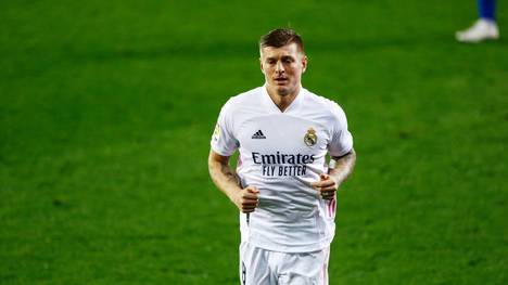 Im wöchentlichen Podcast "Einfach mal Luppen" von Toni und Felix Kroos kommt der Star von Real Madrid mit einem überraschenden Fan-Geständnis um die Ecke.