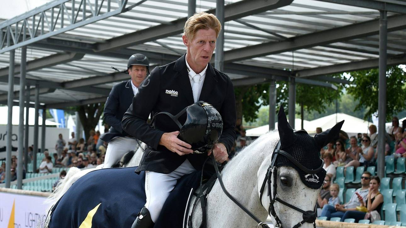 Reit-Star gewinnt Drama-Stechen