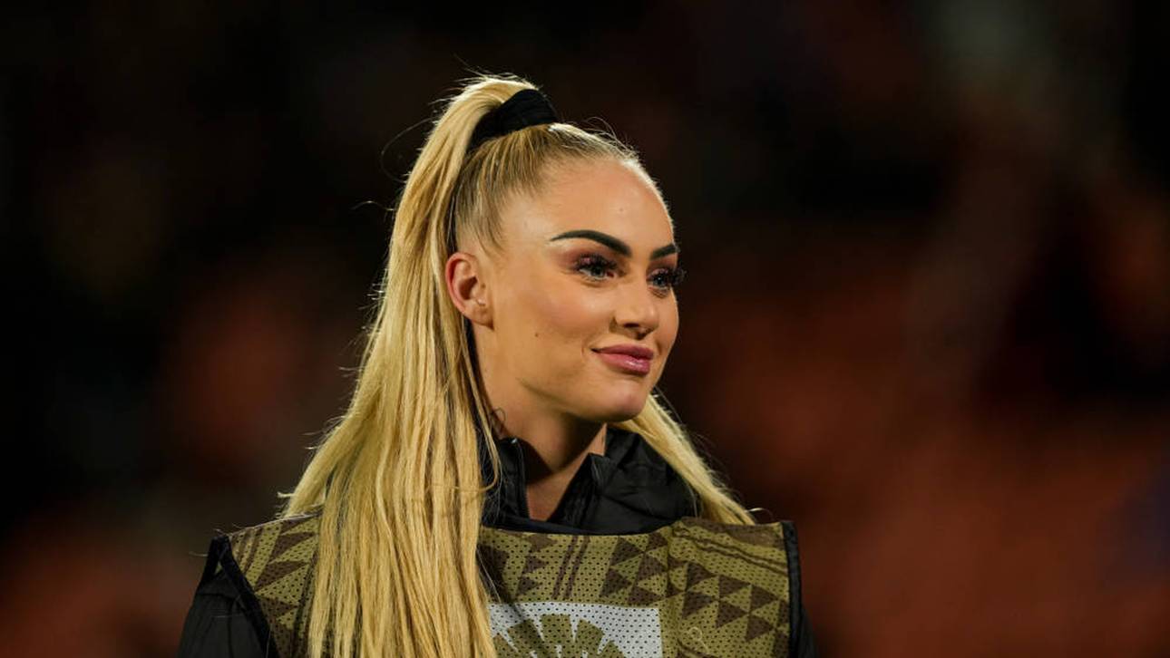 Alisha Lehmann: Fans erklären Plakat