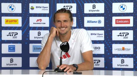 Alexander Zverev blickt positiv auf seine bisherige Leistung dieses Jahr zurück und sieht als seine einzige Konkurrenz Sinner und Alcaraz.