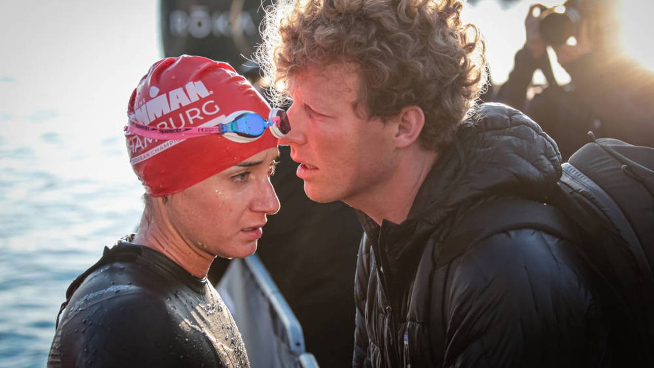 Laura Philipp und ihr Trainer Philipp Seipp 2022 beim Ironman Südafrika in Port Elizabeth 