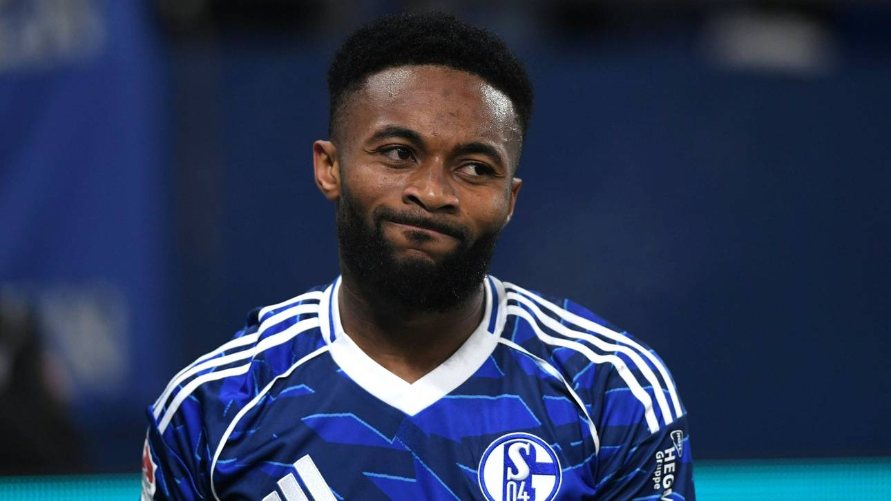 Nach Dzeko: Schalke gibt Stürmer ab