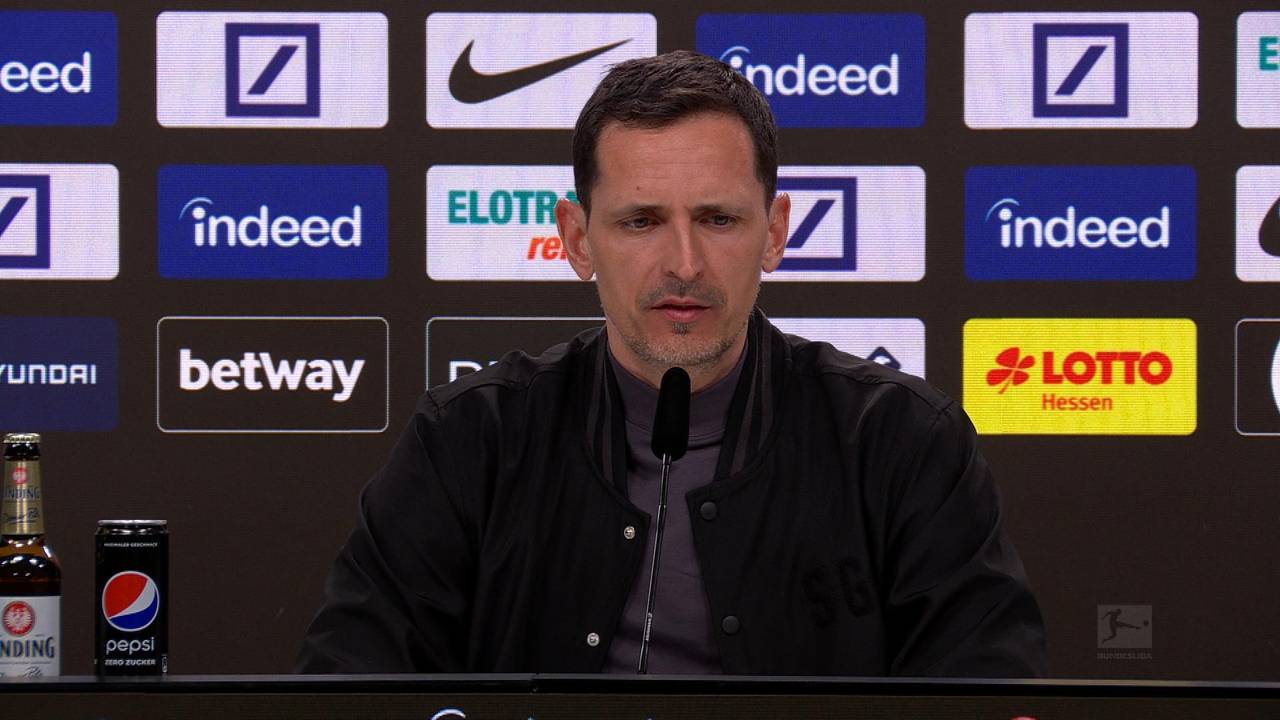 Toppmöller sauer auf Eintracht-Stars