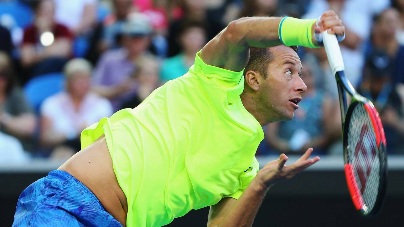 Kohlschreiber überrascht zu Beginn