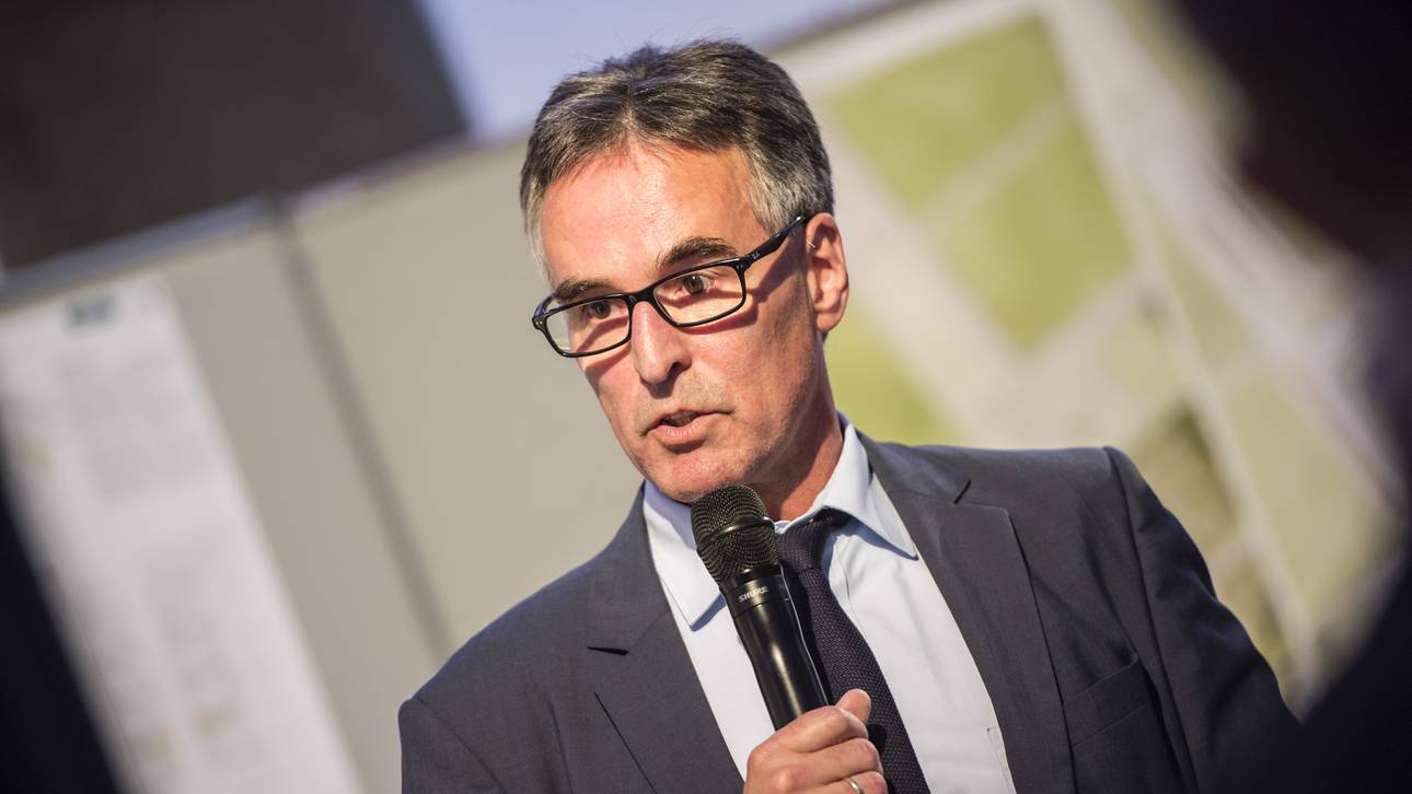 Sandrock gegen Niersbach-Rückzug