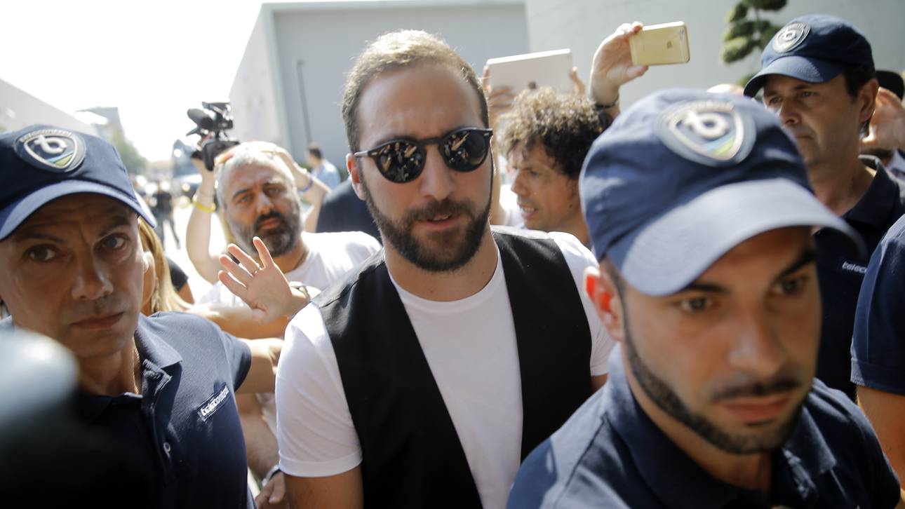 Schlammschlacht um Higuain-Transfer