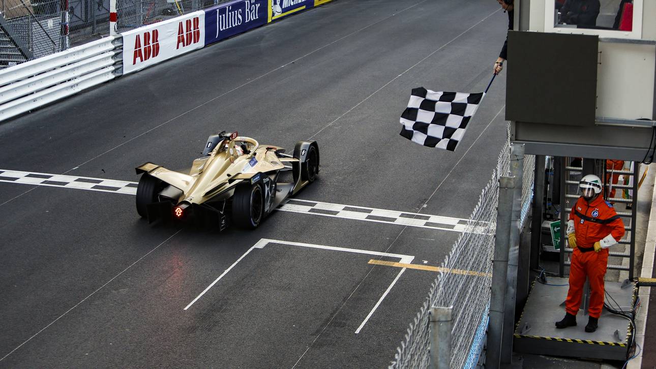 Vergne gewinnt turbulentes Rennen