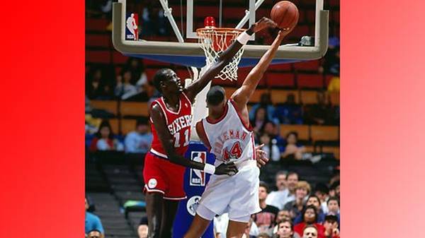 Bol hält mit 15 Blocked Shots in einem Spiel (beim 111:103-Heimsieg im Januar 1986 gegen die Atlanta Hawks) den Rookie-Rekord und ist der einzige Spieler, der dies Zeit seiner NBA-Karriere zweimal schaffte