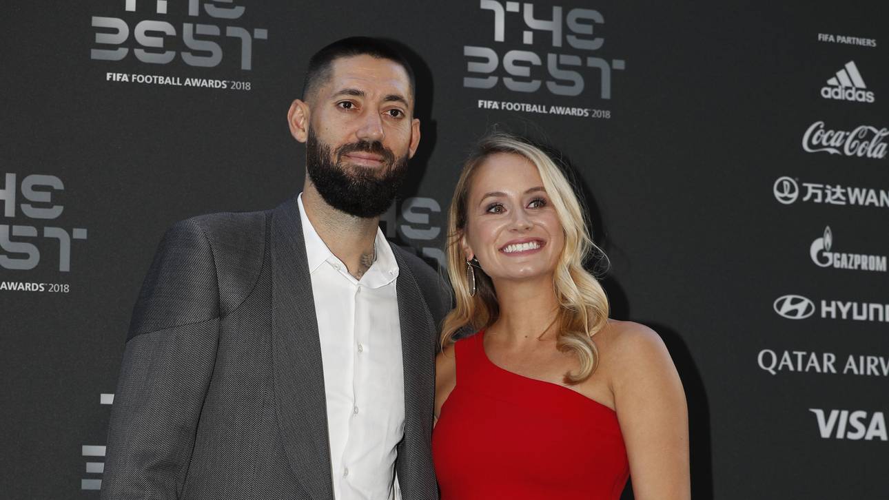 Der ehemalige US-Nationalspieler Clint Dempsey mit seiner Gattin