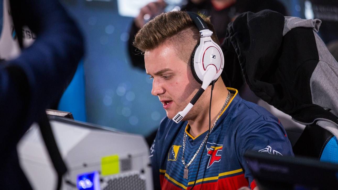 NiKo trifft auf die Legenden