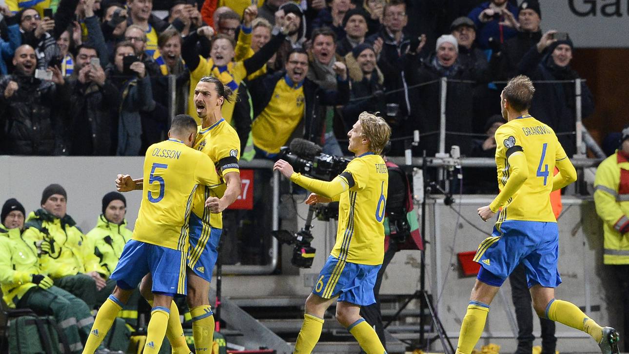 Ibrahimovic‘ Schweden siegen knapp