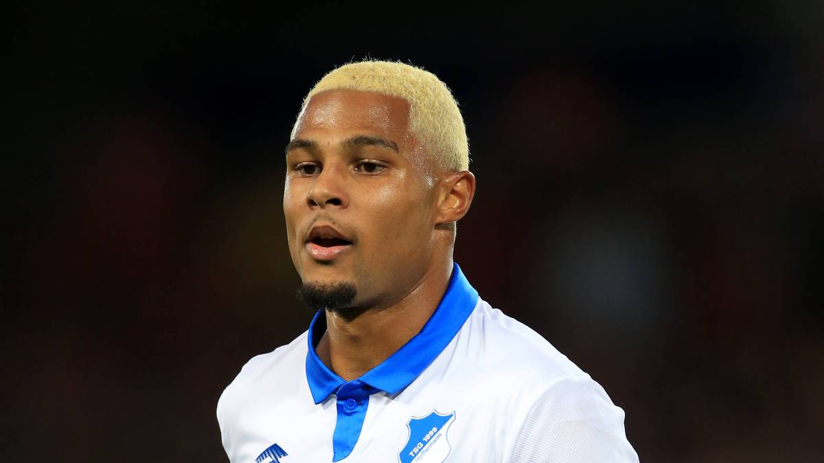 Hoffenheim-Profi Serge Gnabry sieht nach dem Haarefärben ein wenig aus wie der senegalesischen Stürmer El Hadji-Diouf