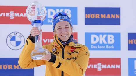 Franziska Preuß gelang mit dem Gesamtweltcup-Sieg im vergangenen Winter ein großer Coup. Biathlon-Weltmeister Benedikt Doll äußert sich dazu, wie schwer es für den DSV-Star wird, diesen Erfolg zu wiederholen. 