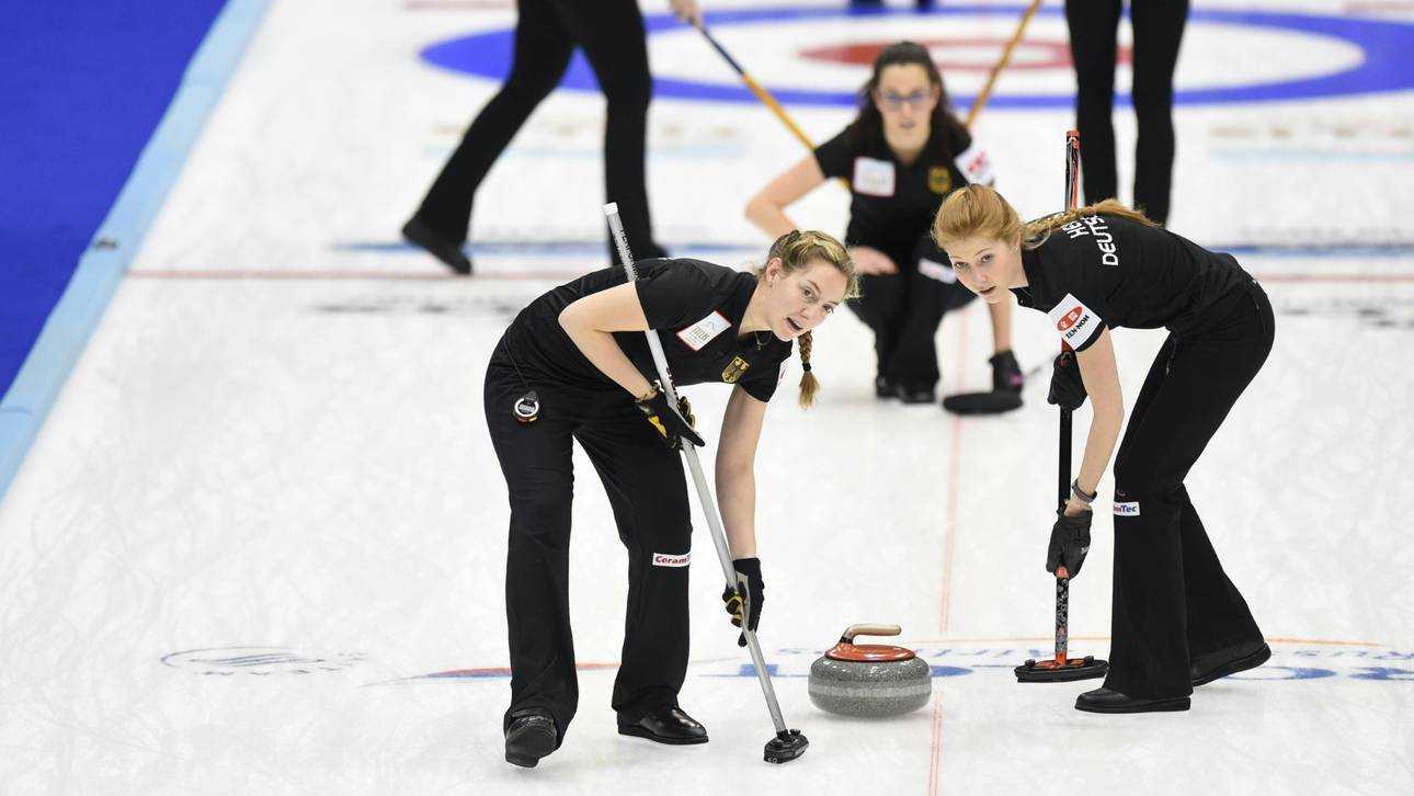 Curling-WM: Deutsches Mixed startet mit zwei Niederlagen