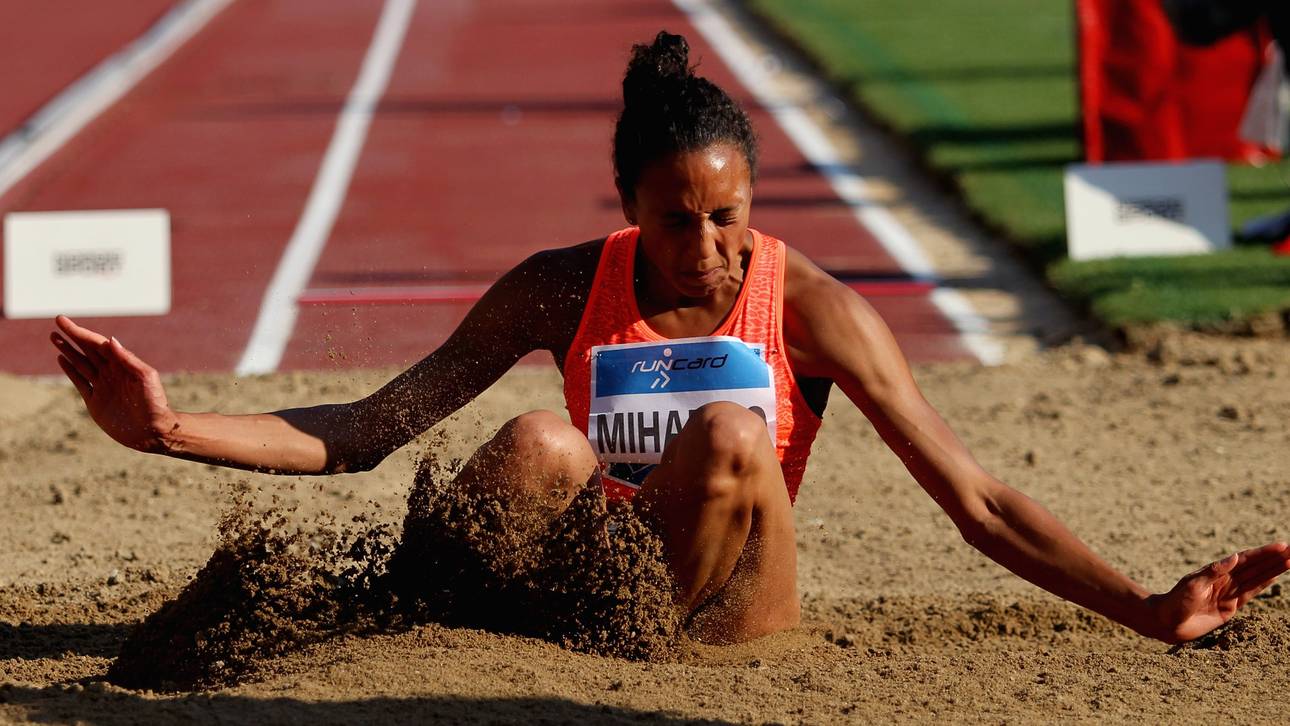 Weitspringerin Mihambo souverän