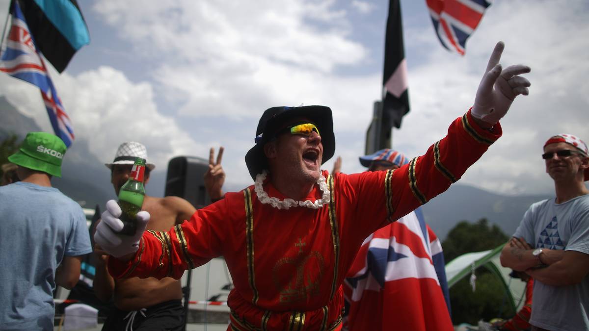 Immer mit dabei: Natürlich ein kühles Blondes und jede Menge gute Laune