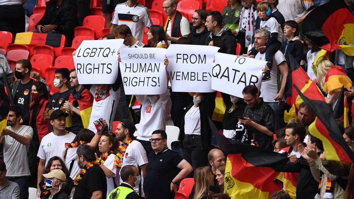 Deutsche Fans positionieren sich klar gegen Katar