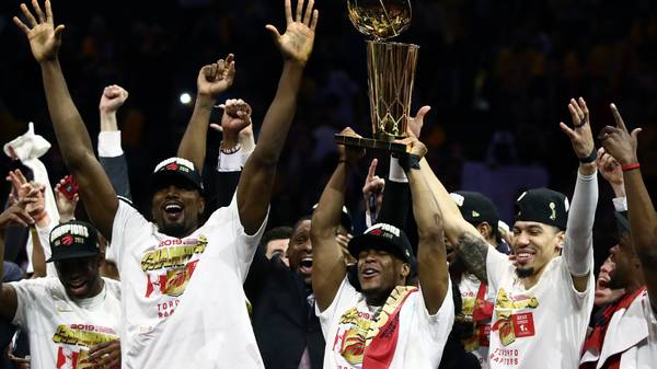 NBA, Finals, Toronto Raptors Nach einem langen Weg sind die Toronto Raptors endlich am Ziel ihrer Träume. Großen Anteil daran hatte auch die kluge Transferstrategie