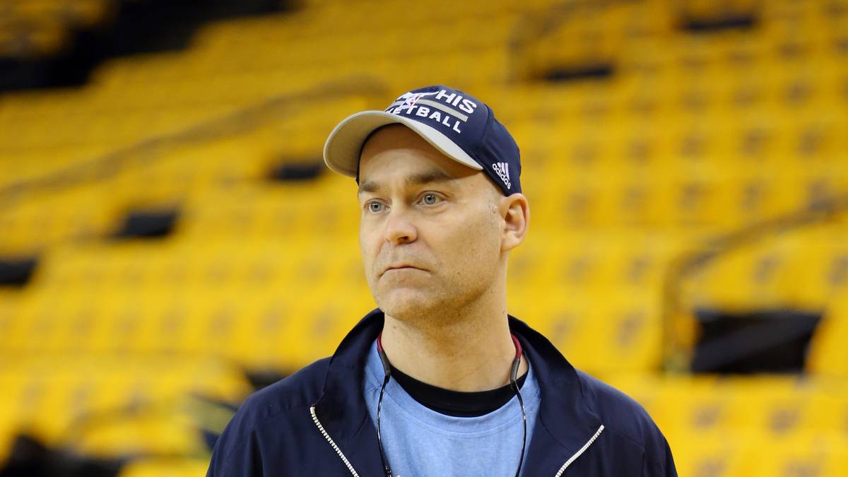 Die Idee hierzu stammt von NBA-Experte John Hollinger. Aus allen Positiv- und Negativstatistiken des Basketballs wird abhängig von der Einsatzdauer eine Kennzahl für die Qualität eines Spielers errechnet