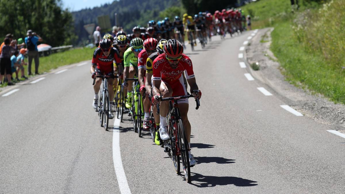 Doch das Hauptfeld macht Tempo und holt Martin und Alaphilippe nacheinander ein