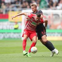 Mergim Berisha spielt sich in die Nationalmannschaft. Den bislang ausgeliehene Stürmer möchte der FC Augsburg fest verpflichten.