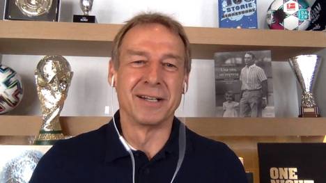 Jürgen Klinsmann spricht über die deutsche Nationalmannschaft und warum diese auf alle Fälle das Ziel „Europameister“ ausgeben muss. 