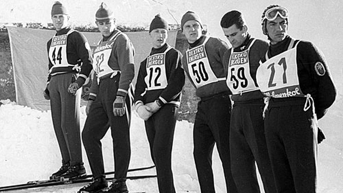 ... der schmächtige Kerl mit der Nummer 12 in Tauplitz 145 Meter. Peter Lesser aus der DDR stellt damit einen neuen Weltrekord auf