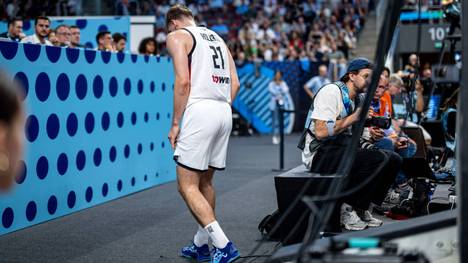 Die deutschen Basketballer müssen im EM-Halbfinale gegen Finnland auf Justus Hollatz verzichten. Magenta-Experte Per Günther ordnet den Ausfall ein.