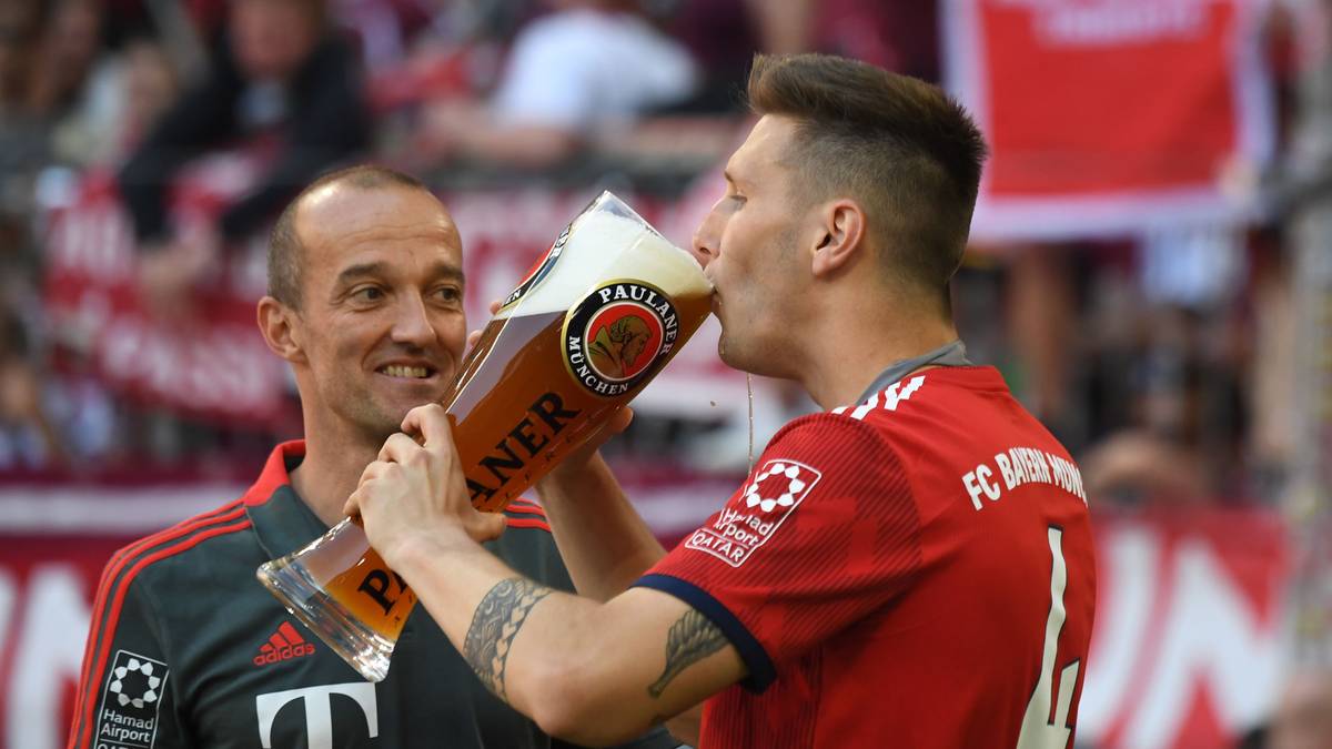 Darauf einen kräftigen Schluck aus dem XXL-Glas