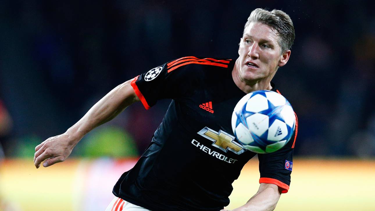Schweinsteiger startet gegen Wölfe