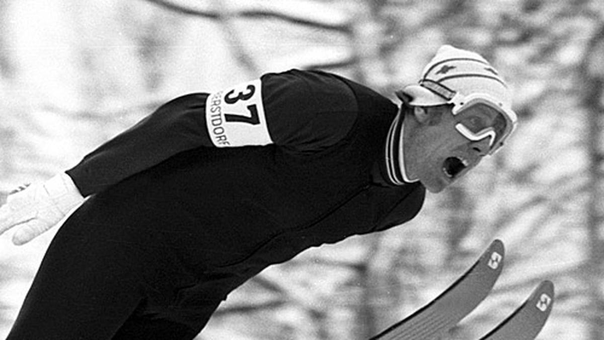 Wieder baut ein Norweger den Weltrekord aus. In Oberstdorf springt Lars Grini am 10. Februar 1967 147 Meter. Einen Tag später knackt er die 150-Meter-Marke