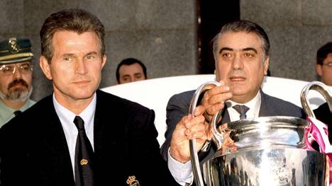 Jupp Heynckes (l.) und Lorenzo Sanz bejubelten 1997/98 mit Real Madrid den Gewinn der Champions League
