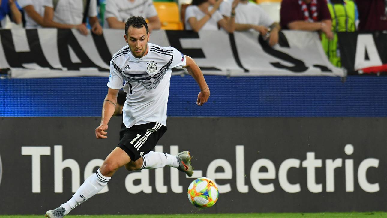Öztunali vor historischem Hattrick
