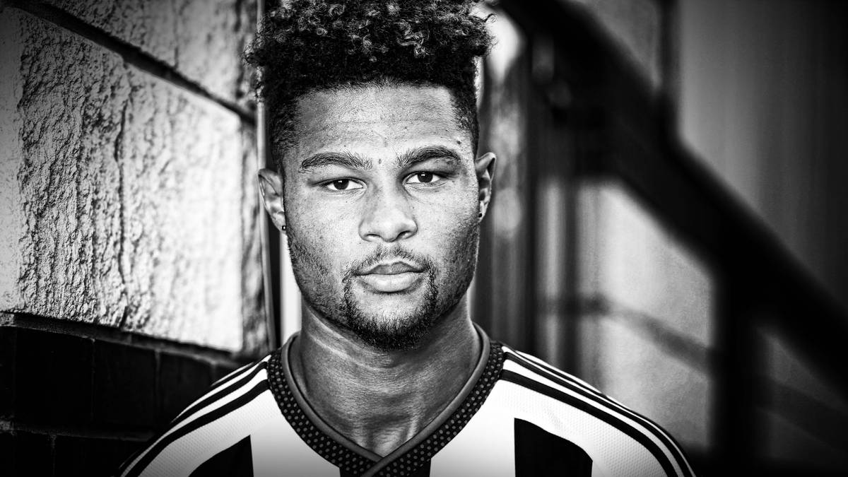 "Serge Gnabry - Was für ein Mix: Papa Ivorer, Mamma Schwäbin, immer neue Haarfarben. Und unser Olympiaheld und Torschützenkönig mit sechs Treffern in Rio. Ich wüsste zu gerne, was an der Geheim-Klausel dran ist. Bayern soll ja vor seinem Wechsel zu Bremen an ihm Interesse gehabt haben. Auf jeden Fall top!"