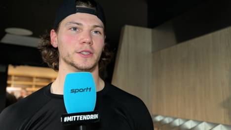 Moritz Seider ist einer der NHL-Stars im DEB-Team, mit dem er 2026 bei den Olympischen Spielen an den Start geht. Im exklusiven SPORT1-Interview spricht er über seine Vorfreude auf das Turnier und seine Erinnerungen an 2018, als Deutschland Silber holte.