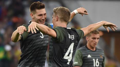 Die deutschen Fußballer feiern den Einzug ins olympische Finale gege Brasilien