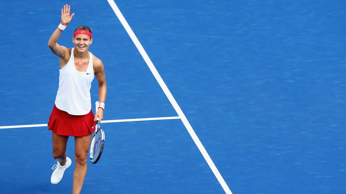 LUCIE SAFAROVA (PLATZ 131): Gewann zusammen mit Mattek-Sands fünf Grand Slam-Titel im Doppel und war nach Ihrer Finalteilnahme bei den French Open 2015 zwischenzeitlich auf Platz 5 der Weltrangliste. Nachdem sie immer wieder von vielen Verletzungen zurückgeworfen wurde, kündigte Safarova an, nach den Australian Open in diesem Jahr ihre Karriere zu beenden