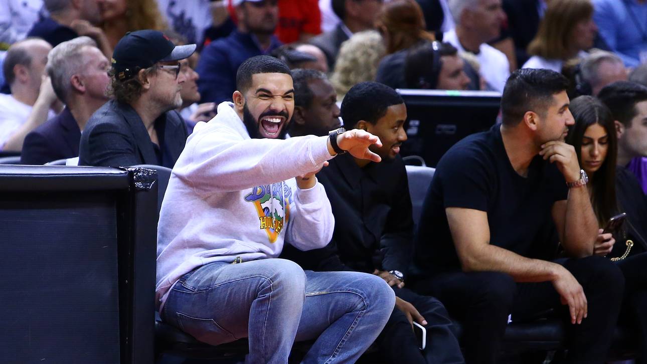 Philadelphia 76ers v Toronto Raptors - Game Five