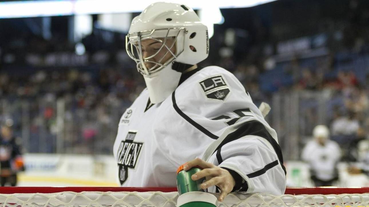 Vater wird Backup-Goalie für Sohn