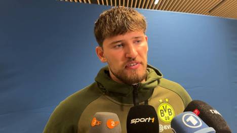 Nach der Niederlage vom BVB gegen ein starkes Real Madrid ist der Keeper Gregor Kobel sichtlich angefressen. 