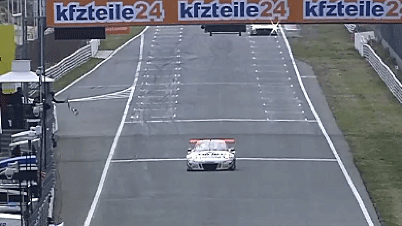 GT Masters: Klarer Porsche-Sieg