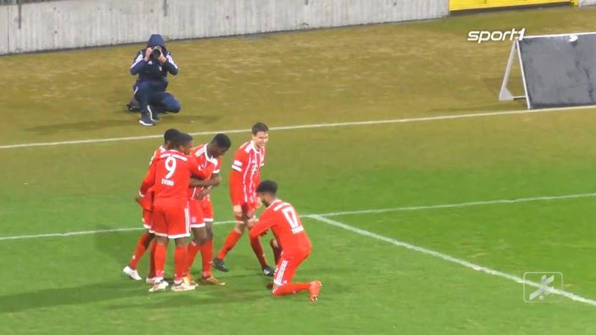 Dabei gingen mal die Arme zur "Jubiliation", wie die entsprechende Geste im Spiel heißt, nach oben, mal sanken die Spieler auf die Knie