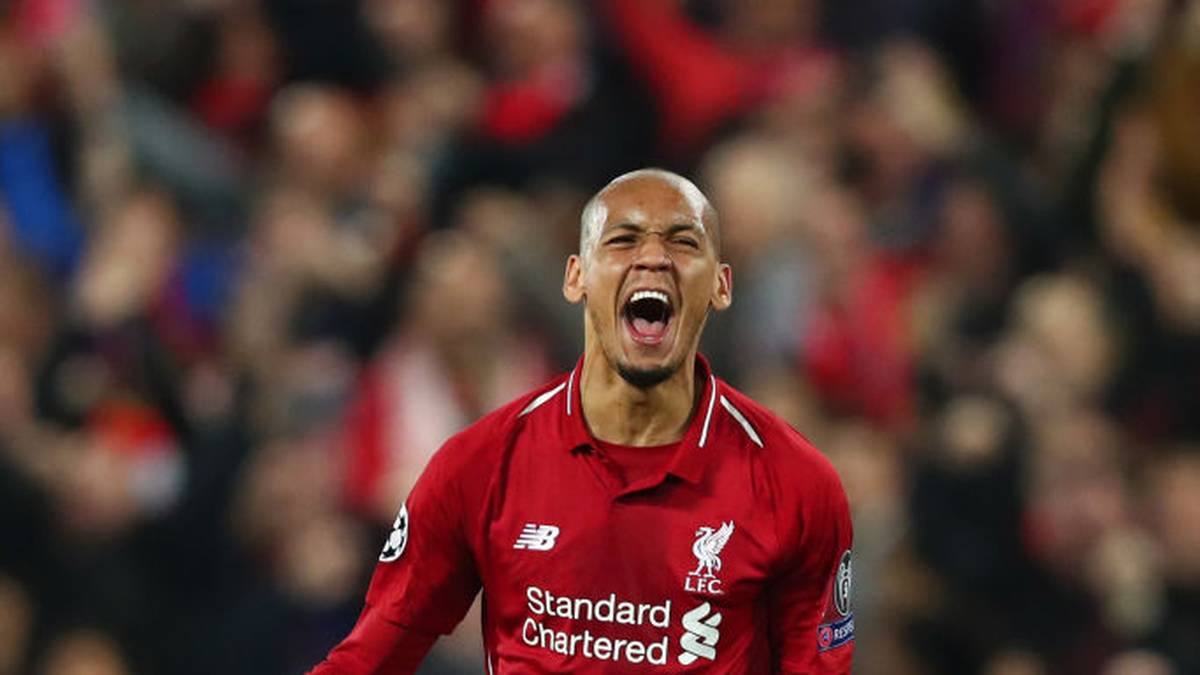 FABINHO: Musste sich nach seinem Wechsel von der AS Monaco erst an den Heavy-Metal-Fußball Klopps  gewöhnen. Mittlerweile läuft er im defensiven Mittelfeld regelmäßig zu Höchstleitungen auf. Glänzt mit Übersicht und Ballsicherheit - und greift vor allem immer dann ein, wenn die erste Pressing-Reihe tatsächlich mal überspielt ist. Aber auch er schießt kaum Tore ... und das bringt uns zu Liverpools Wunder-Sturm