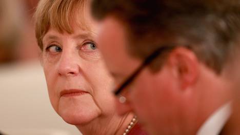 Bundeskanzlerin Angela Merkel fordert mehr Offenheit