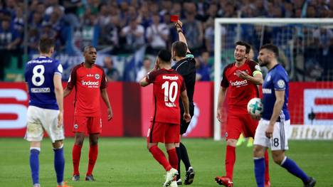 FC Schalke 04 v Eintracht Frankfurt - DFB Cup Semi Final