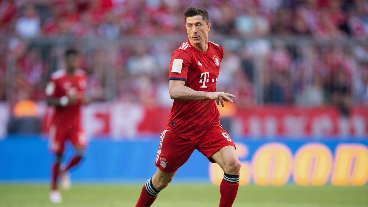 PLATZ 5: Robert Lewandowski (FC Bayern, Deutschland) mit 44 Punkten (22Tore)